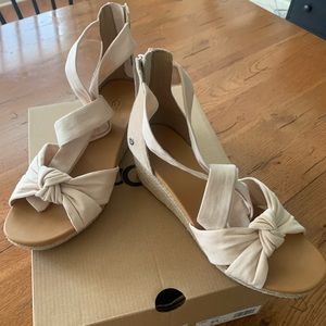 Ugg Yarrow Espadrille Sandals 8.5